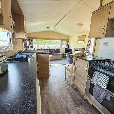 Lovely 6 Berth Caravan At Sunnydale Holiday Park Ref 35375S Louth  Extérieur photo