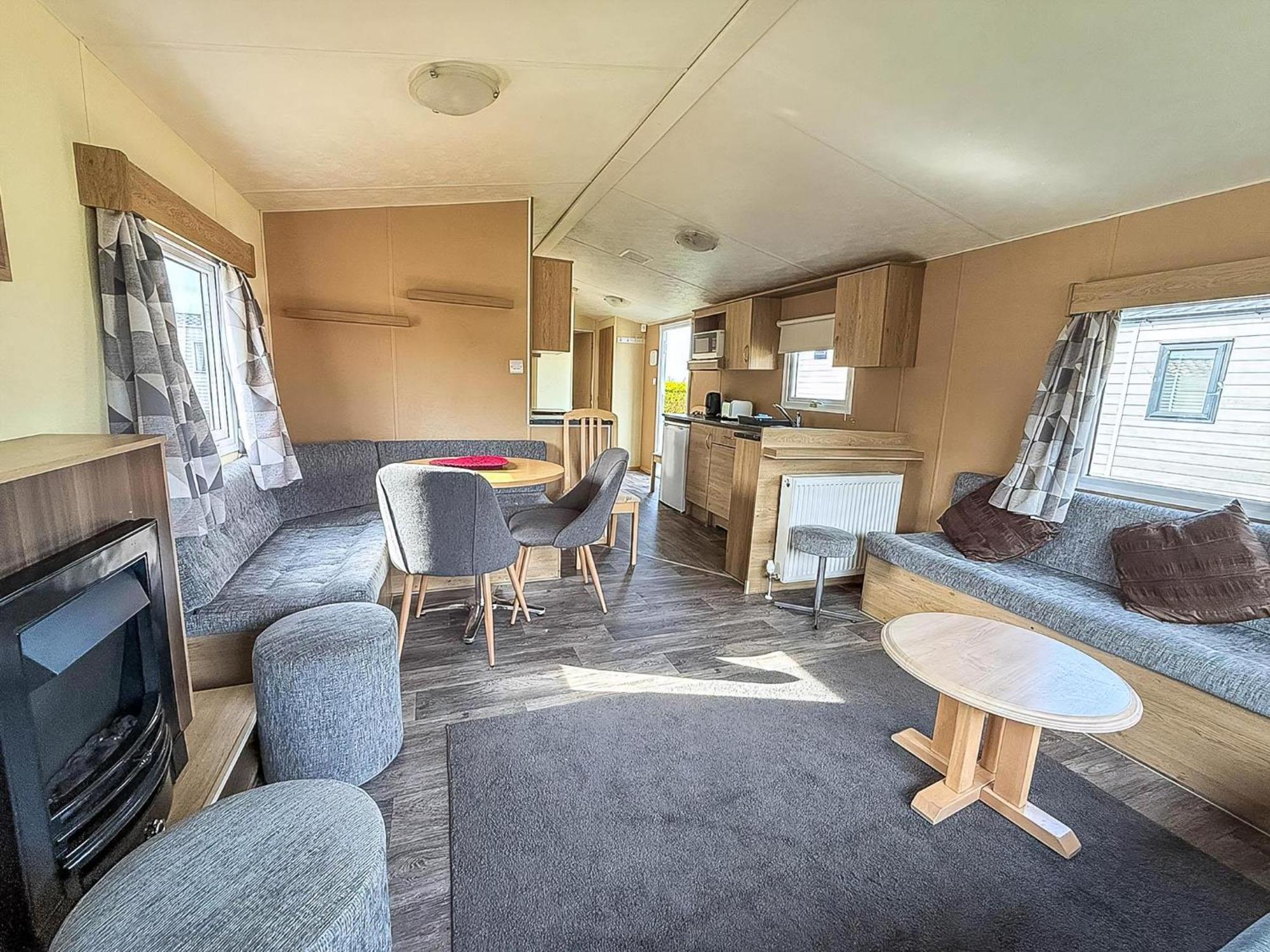 Lovely 6 Berth Caravan At Sunnydale Holiday Park Ref 35375S Louth  Extérieur photo
